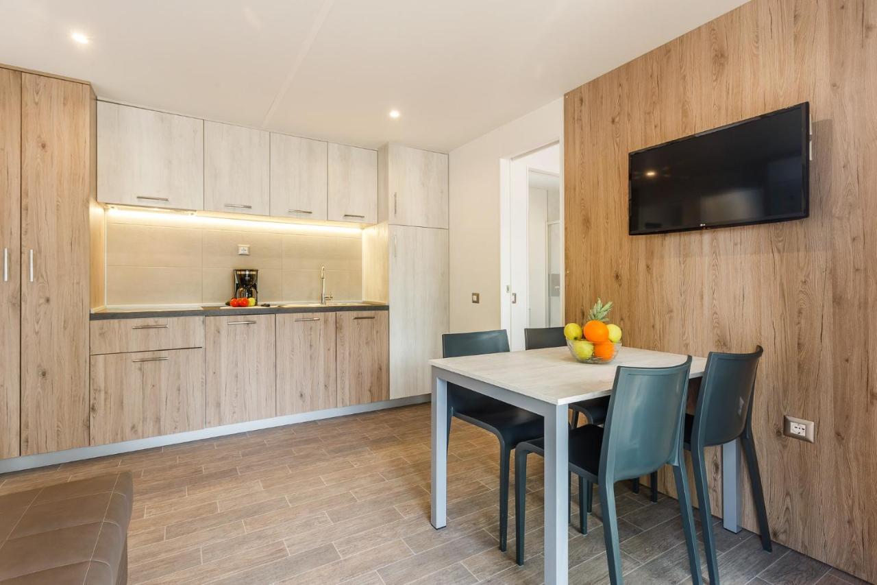 Premium Camping Homes Santa Marina, Lanterna Тар Экстерьер фото